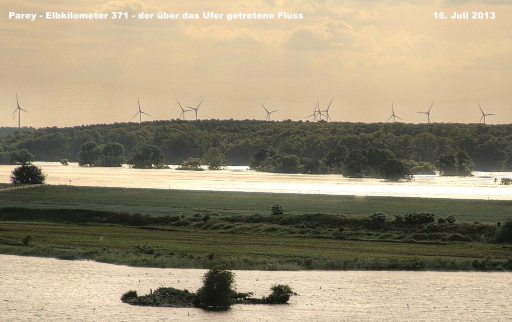 Hochwasser- 2013_06_16-006-Parey-Elbkilometer_371.jpg